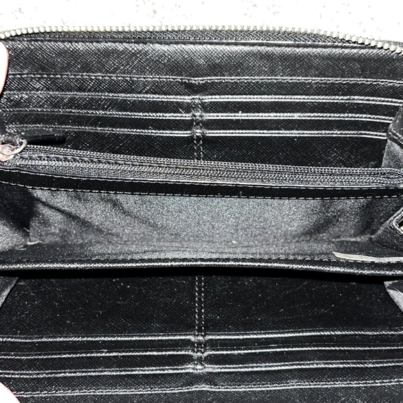 Coach Wallet - Picture 4 of 5